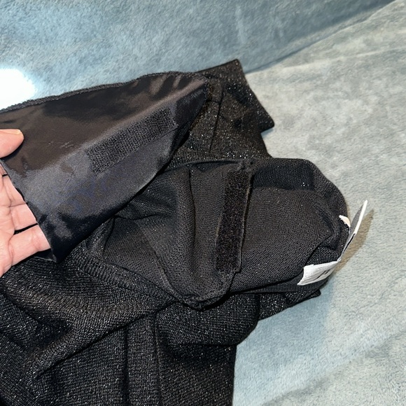 Tasha M large black and silver sheer short sleeved top 💕 - Picture 5 of 7